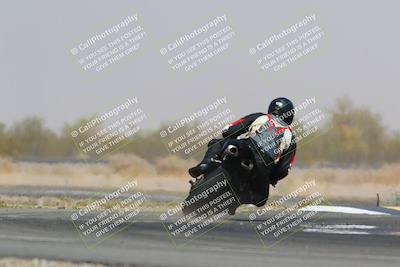 media/Mar-28-2022-Superbike Trackdays (Mon) [[b8603d0f67]]/Open Track Time/Turn 16/